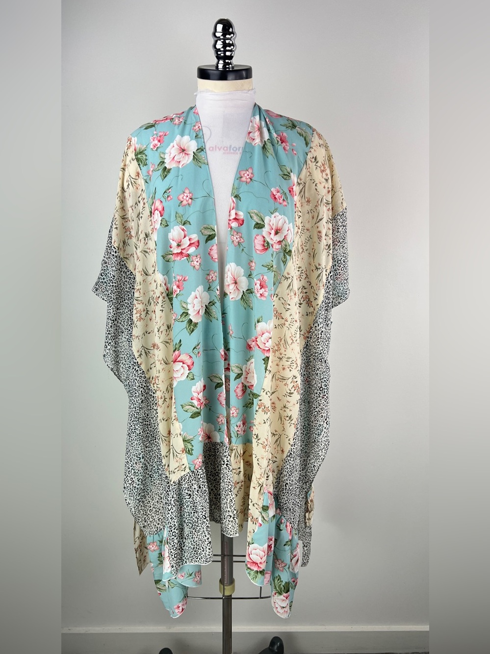 💚 3727. Floral Patchwork Open Kimono - Aqua & Cream - Picture 4 of 9